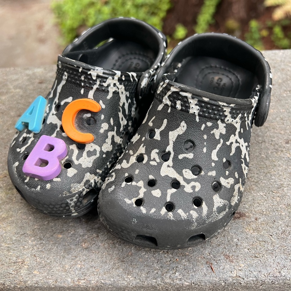 Little kids size 6 composition crocs